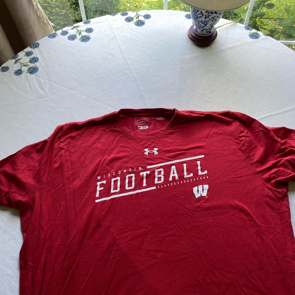 Under Armour Men's Red Wisconsin Football Shirt